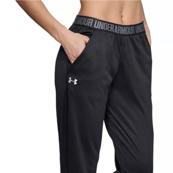 under armour loose fit capris